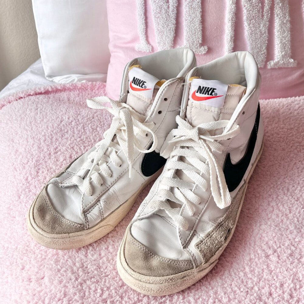 Women's Nike Blazer Mid '77 Vintage -- Size 7